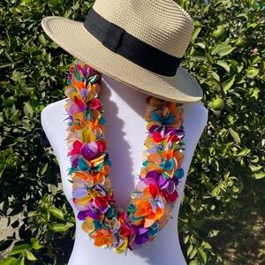 Handmade Leis- Cosmos flower 41 inch